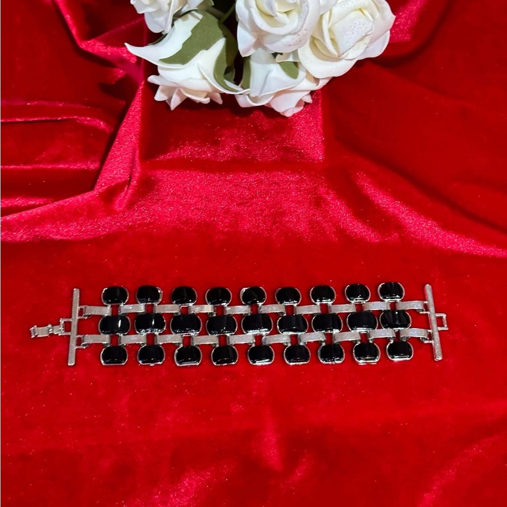 Elegant Black Bracelet